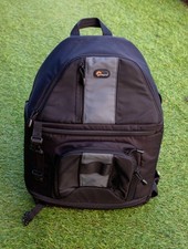 LOWEPRO SLINGSHOT 302 AW