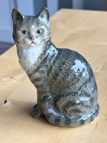 Vintage beswick seated cat - vintage,