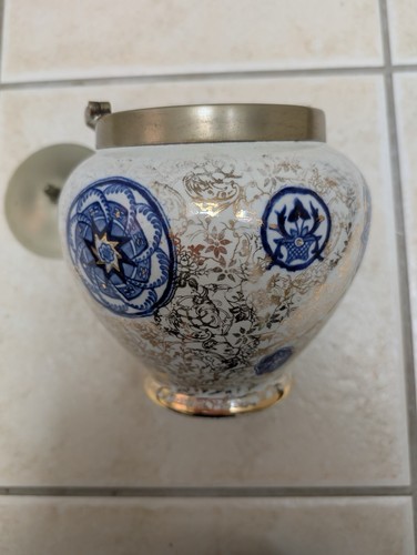 Small vintage pot - small, urn