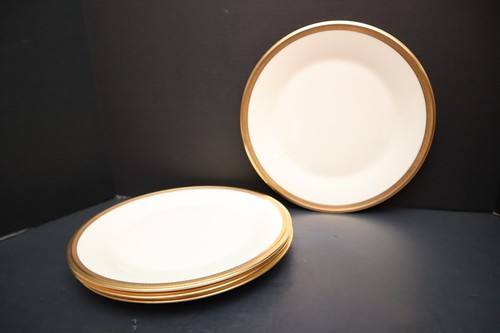 Set lenox china - of,