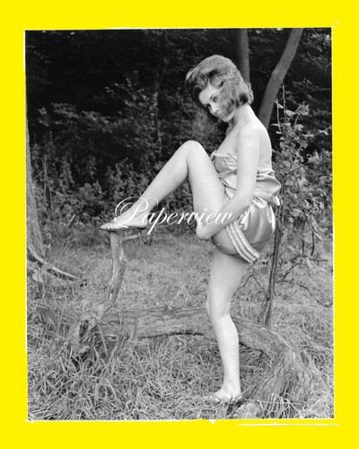Real photograph 8x10 pin - real,