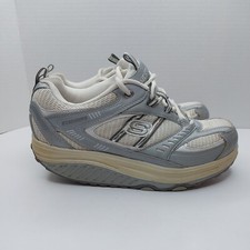 Sketchers Womens Size 9 Shape