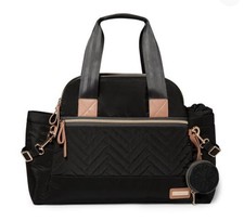 Quilter Black Skip & Hop Baby