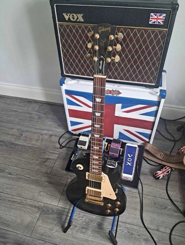 Les paul studio guitar - les,