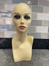 VINTAGE FEMALE MANNEQUIN HEAD