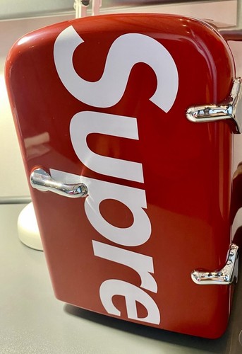 Supreme mini cooler fridge - mini,