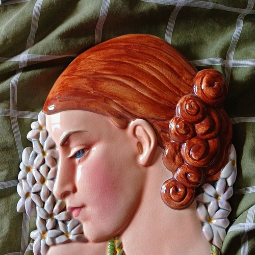 Beswick glossy ceramic wall - glossy,