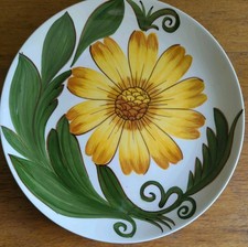 Vintage WADE Pottery ROYAL VICTORIA Table Plate English Hand-Painted Sunflower 