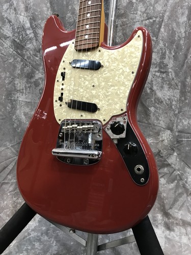 Fender japan mg66 66 style - fender,