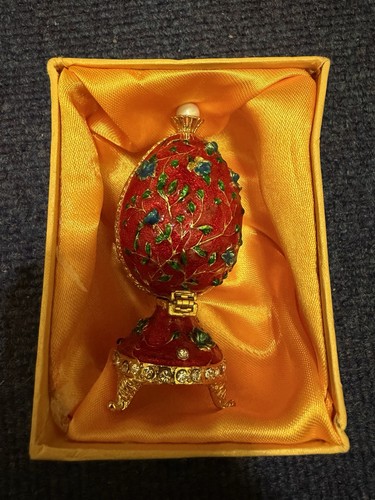 Qifu red vintage faberge egg - red,