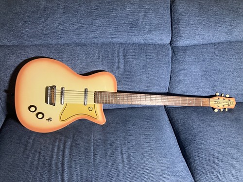Danelectro baritone u2 - baritone,