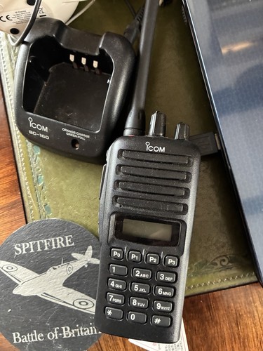 Two way radio f34gt - way, ic-f34gt