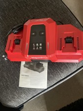 Milwaukee M18 DFC 18V Dual Bay