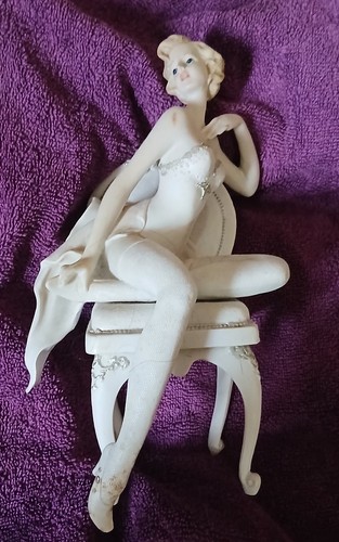 Marylin monroe figurines - marylin,