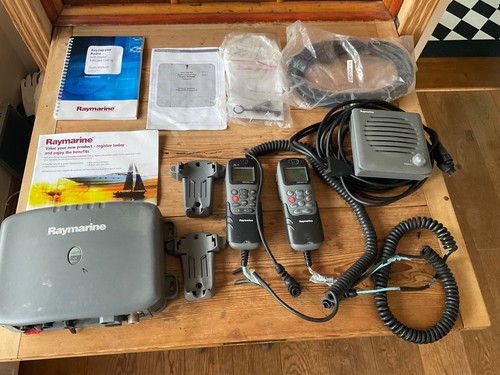 Raymarine ray240e vhf with two - vhf,