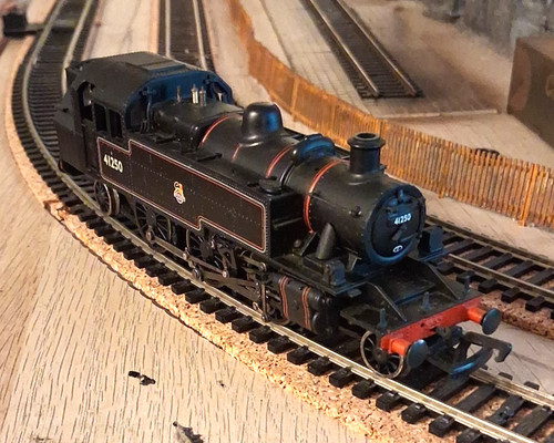 Bachmann lined black - lined, ivatt
