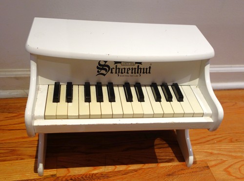 Schoenhut toy piano key - toy,