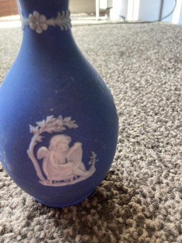 Wedgwood blue jasperware - blue,