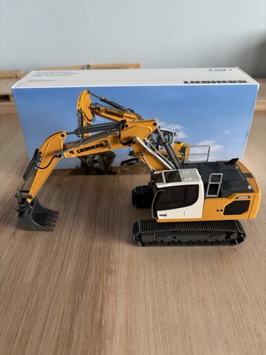 Conrad scale liebherr r - 1:50,