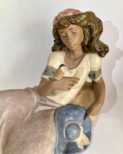 Retired lladro noella gres - noella,