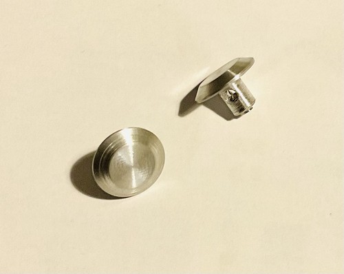 Vintage wing buttons - rc,