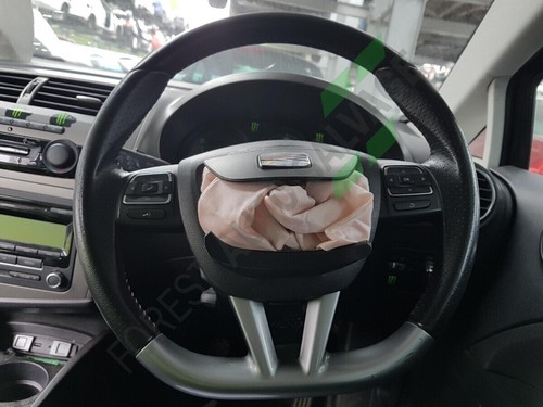 2011 seat leon - seat, wheel