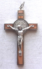 ST BENEDICT CRUCIFIX   Olive
