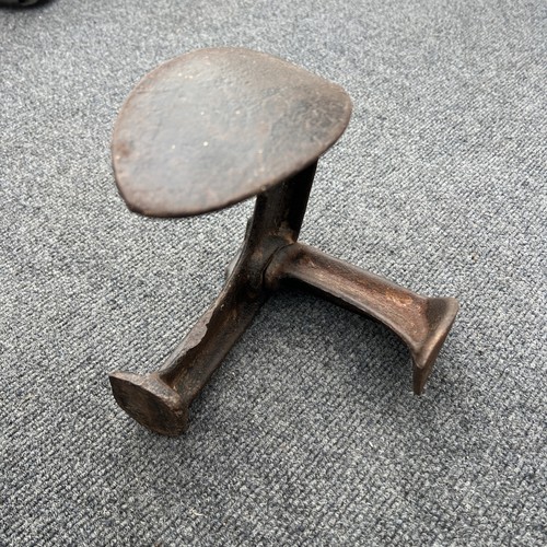 Vintage shoemaker tool cast