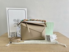 Brand New LOEWE Puzzle Edge