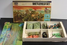 Timpo WWII Battlefield Set