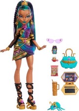 Monster High Nefera De Nile Doll, Royal Mummy in Dress with Pet Scarab Lavish