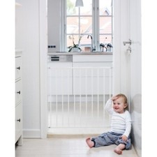 SAGA Wall Mounted Safety Gate