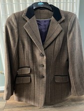 Shires Woman’s Brown Tweed