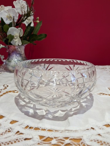 Stunning crystal cut - stunning,
