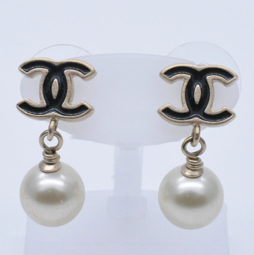 Chanel black logos pearl - chanel,