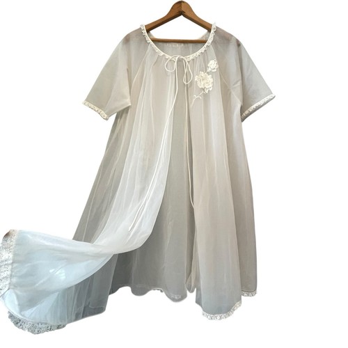 Vtg vanity fair peignoir robe - fair,