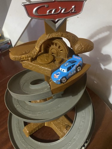 Lightning mcqueen cars race - cars,
