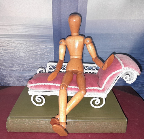 Dolls house chaise - house,