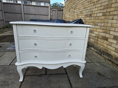 White shabby chic - chic, chest