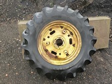 JOHN DEERE TRACTOR CAST REAR