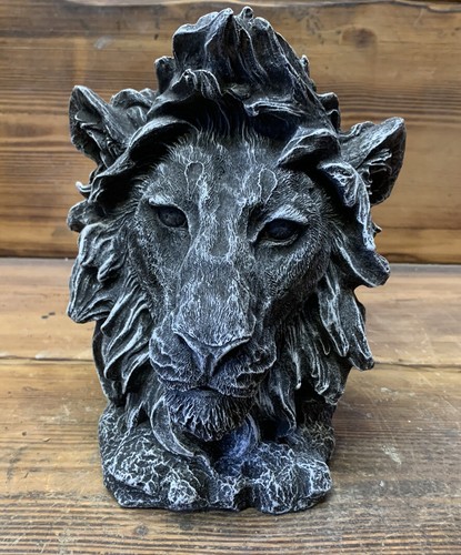 Stone garden detailed - stone, lion