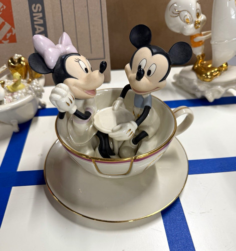 Disney mickey mouse - disney, minnie