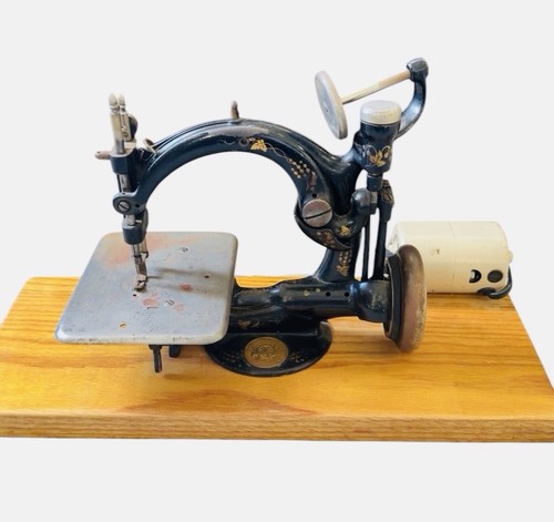 Antique wilcox gibbs chain - &,