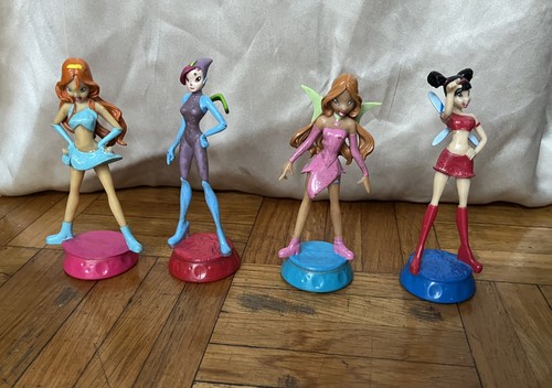 Winx club dolls figurines - ,, lot