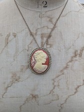 Vintage Cameo Brooch pendant 