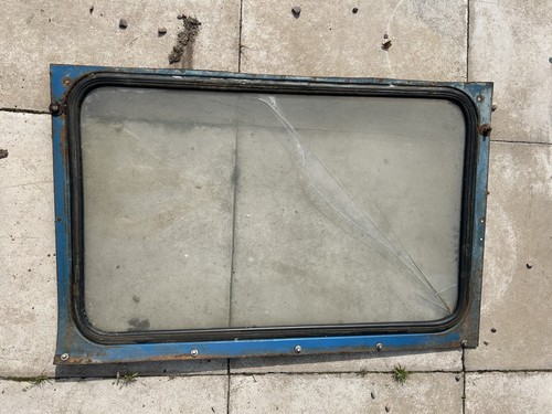 Fordson rear window - window, 40’’