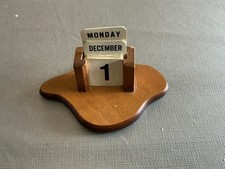 Vintage Desk Perpetual