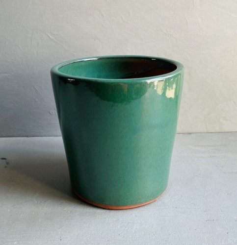 Emerald green glazed clay - green,