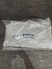 Supreme Hooded Sweatshirt