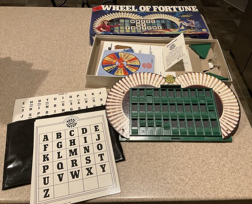 Vintage 1985 wheel fortune - of,